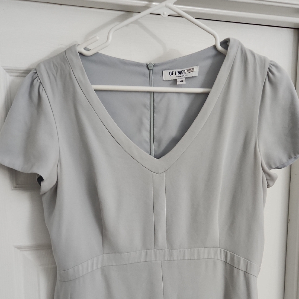 Of Mercer Carmine Light Ethereal Blue V-Neck Short Sleeve Dress